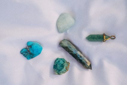 Bijoux en labradorite : quelques idées pour les hommes