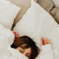 Comment l’oreiller influence la qualité de votre sommeil
